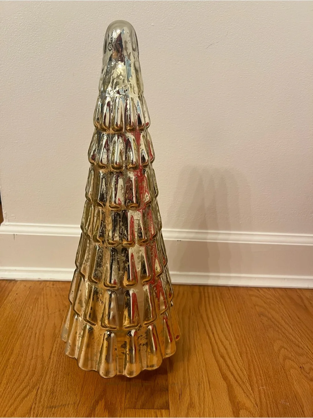 NEW FLAWLESS Stunning CRATE & BARREL Gold Translucent Glass 17.5” CHRISTMAS TREE